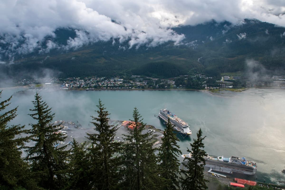 How to Fish Juneau, Alaska: A First-Timer's Guide to Salmon, Halibut, and Shore Fishing