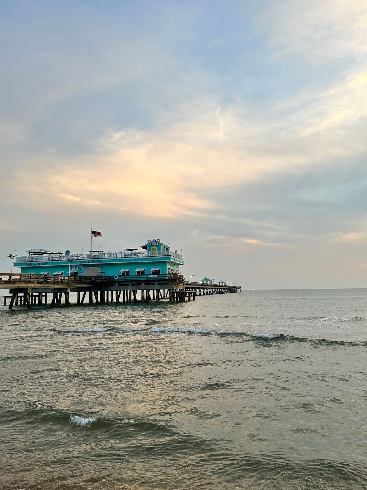 How to Fish Virginia Beach: A Beginner's Guide to Red Drum, Cobia, Flounder, and the Chesapeake Bay Bridge-Tunnel