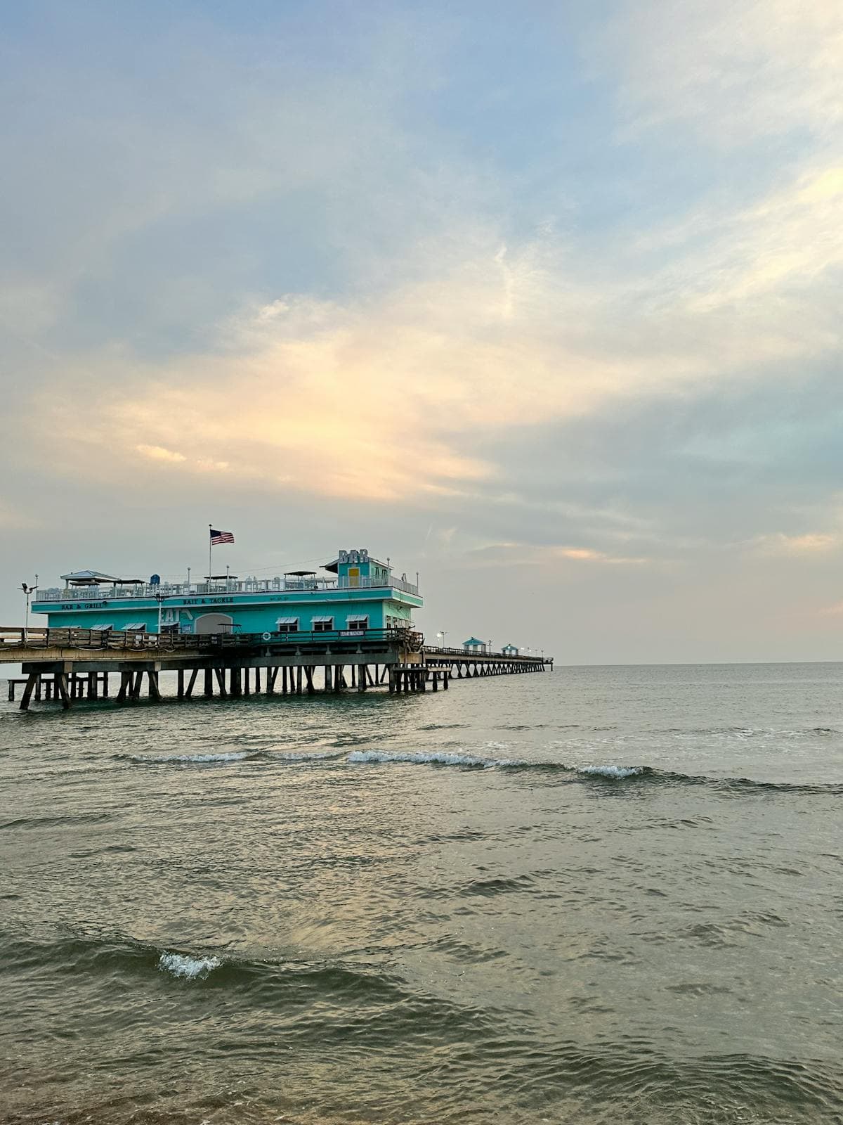 How to Fish Virginia Beach: A Beginner's Guide to Red Drum, Cobia, Flounder, and the Chesapeake Bay Bridge-Tunnel