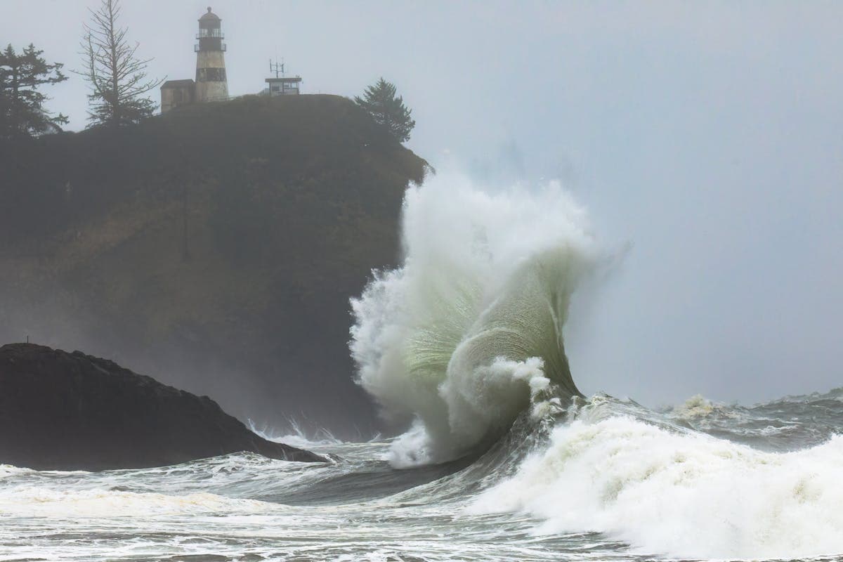 How to Fish Long Beach & Ilwaco, Washington: A Beginner's Guide to Razor Clams, Salmon, Sturgeon, and the Columbia River Mouth