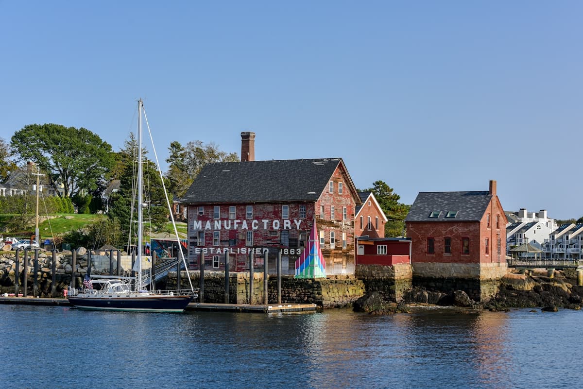 Gloucester Fishing: America's Oldest Seaport and the Tuna That Made It Famous Again